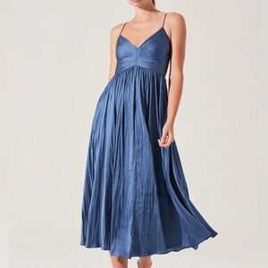 Elegant Blue Midi Dress - Never Worn